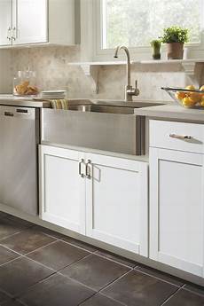 Cleaning White Cabinets