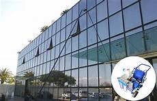 Facade Cleaning Machine