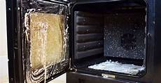 Natural Oven Cleaner